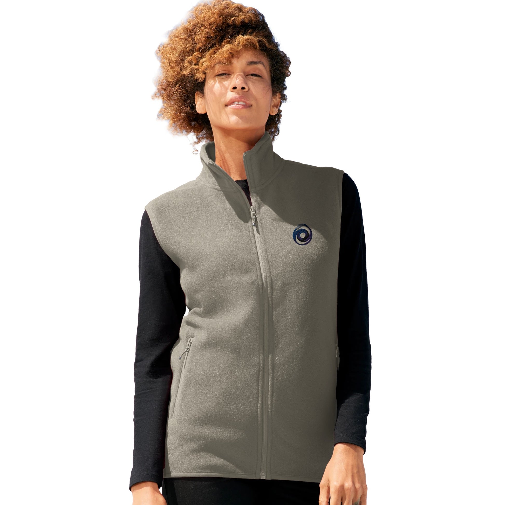Women's fleece vest with full zip and logo (person)