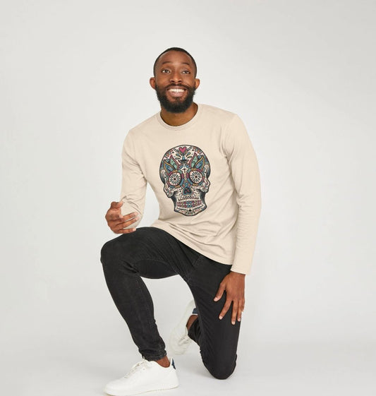 Long-sleeve t-shirt with skull design (person)