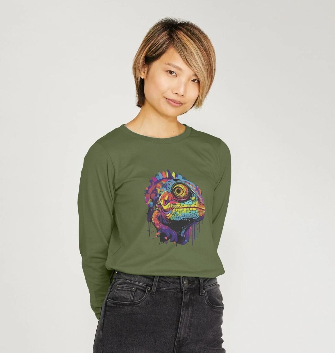 Green long-sleeve t-shirt with colorful lizard graphic (person)