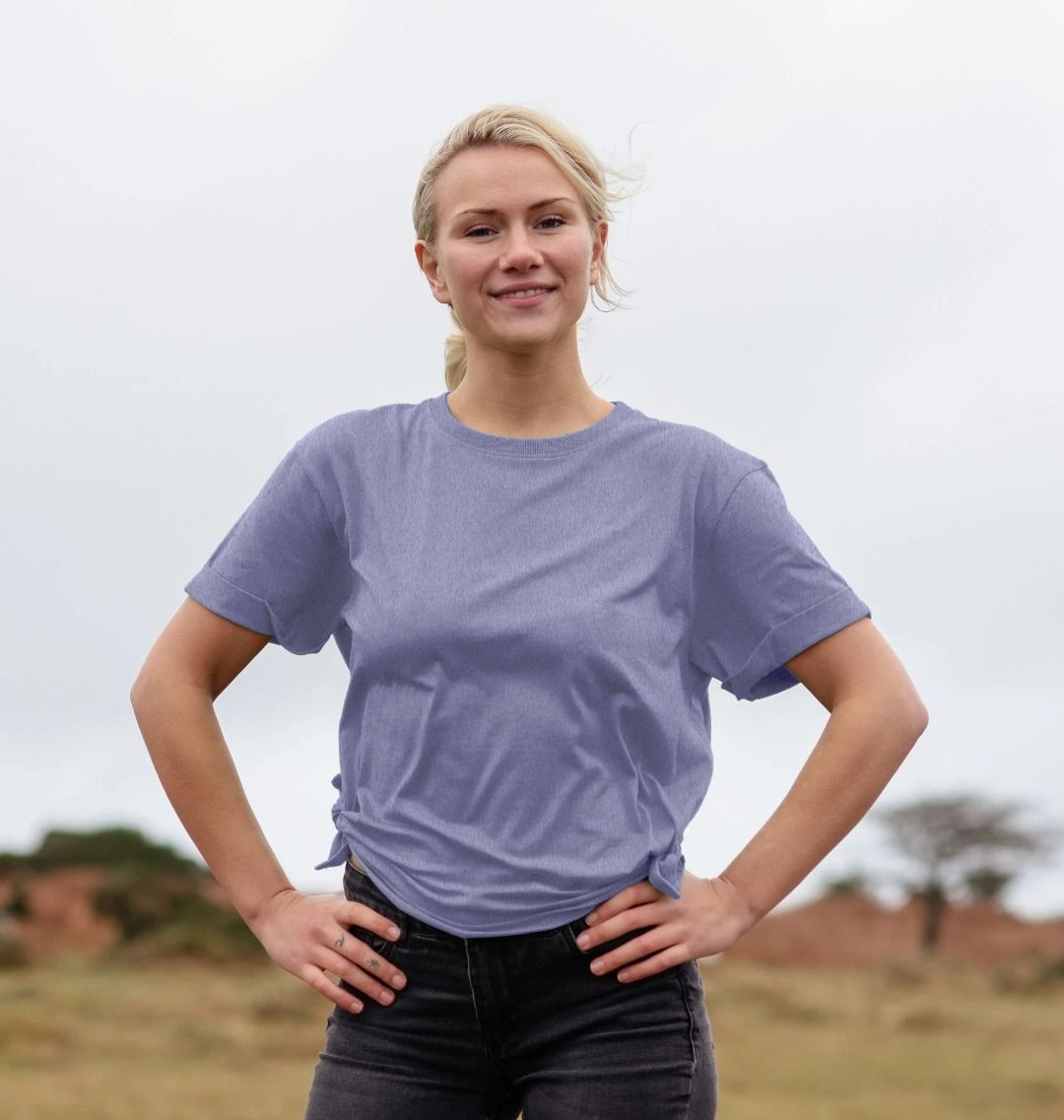 Purple t-shirt with short sleeves (person)
